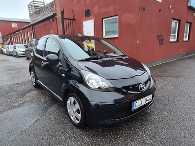 Toyota Aygo 5-dörrar 1.0 VVT-i Auto, Ny Besiktad.