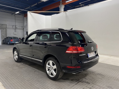 Volkswagen Touareg 3.0 TDI 245hk Värmare B-kamera Navi Drag