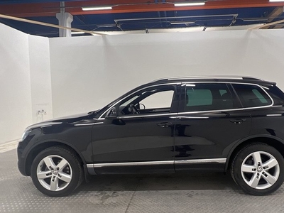 Volkswagen Touareg3.0 TDI Värmare B-kamera Navi Drag 2012, SUV