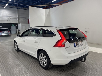 Volvo V60 D4 163hk Momentum D-Värm Skinn Drag Nybytt kamrem