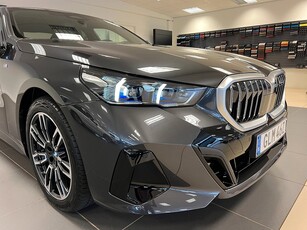 BMW 520 d xDrive Sedan M-Sport Active Launch Edition Drag