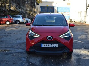 Toyota Aygo 5-dörrar 1.0 VVT-i X-PLAY VINTERHJUL, GARANTI