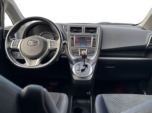 Toyota Verso-S Komfort Dragkrok Automat Back kamera