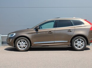 Volvo XC60 D4 Summum Navi Panorama Drag Värmare Läder