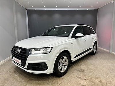 Audi Q7 3.0 TDI V6 QUATTRO / S-LINE / M-VÄRME / DRAG /7-SITS