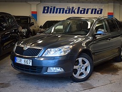 Skoda Octavia Kombi 1.6 TDI/ KAMREM NYBYTT/ PDC/ FARTHÅLLARE