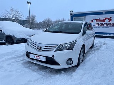 Toyota Avensis 2.0 D-4D 125hk | M-värmare SoV-däck Besiktad