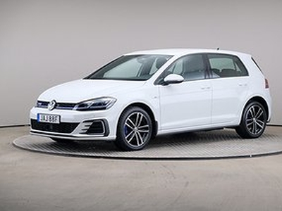 Volkswagen Golf GTE Plug-In Hybrid 204 Värmare Active Info