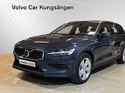 Volvo V60 Cross Country B4 AWD Diesel Core Klimatpaket Parkeringssuport