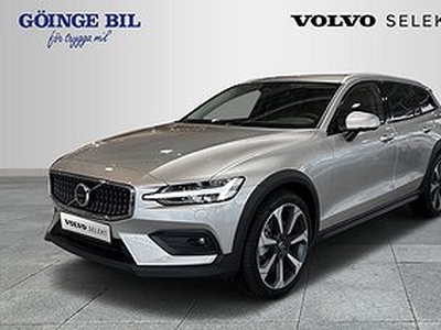 Volvo V60 Cross Country B4 AWD Diesel Plus/ Drag/ 360 kamera