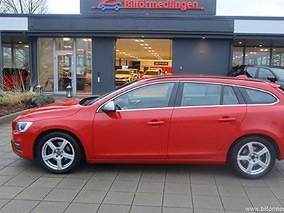 Volvo V60 D4 190hk Momentum, R-Design Aut Skinn Navi VOC Svensksåld