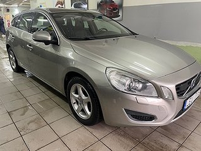 Volvo V60 D5 Summum Euro 5