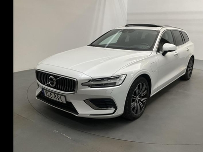 Volvo V60T8 AWD Twin Engine 2020, Kombi