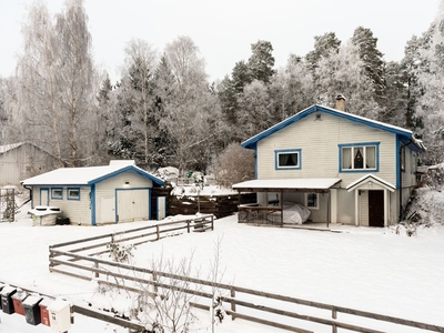 Familjevilla med stora sällskapsytor