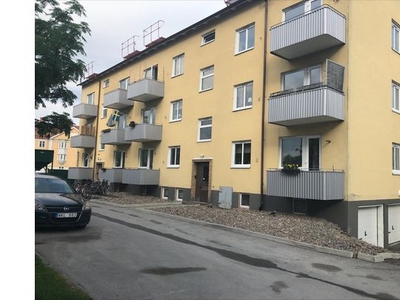 Hyr ett 1-rums lägenhet på 33 m² i Trollhättan