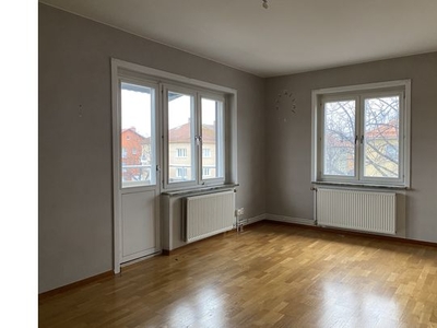 Hyr ett 2-rums lägenhet på 47 m² i Eskilstuna