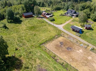 Gård till salu på Hagedalslider 120 i Hindås - Mäklarhuset