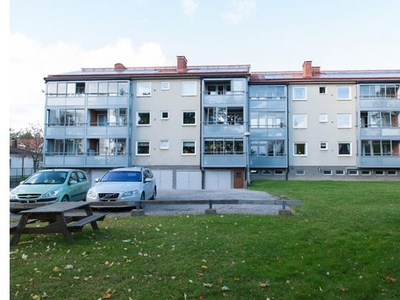 Hyr ett 1-rums lägenhet på 40 m² i Strängnäs