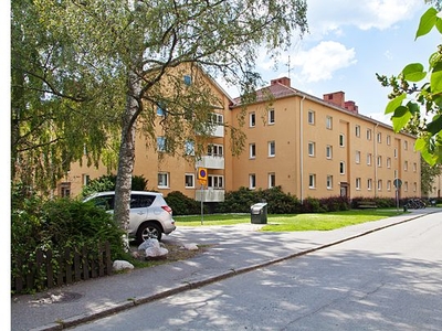 Hyr ett 2-rums lägenhet på 57 m² i Katrineholm