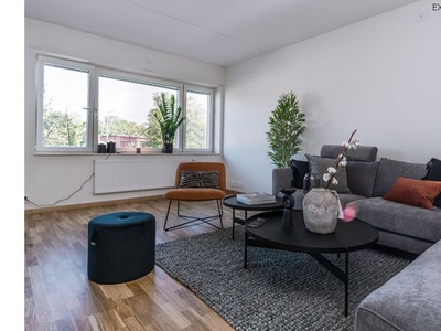 Hyr ett 3-rums lägenhet på 92 m² i Värnamo