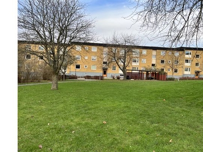 Hyr ett 4-rums lägenhet på 97 m² i Åstorp