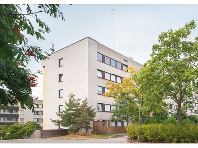 Hyr ett 2-rums lägenhet på 69 m² i Sundbyberg