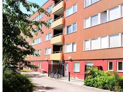 Hyr ett 3-rums lägenhet på 60 m² i Gävle