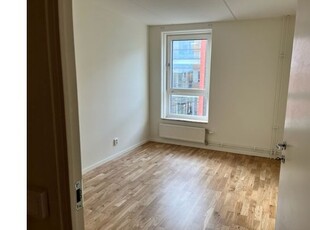 Hyr ett 4-rums lägenhet på 109 m² i Halmstad