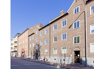 Hyr ett 4-rums lägenhet på 96 m² i Helsingborg