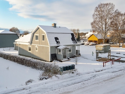 Friliggande villa - Tråvad Västra Götaland