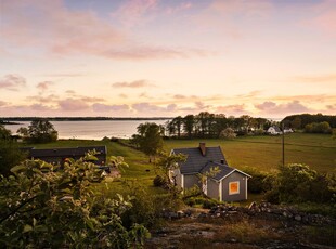 Villa till salu på Ekenäsvägen 21 i Senoren - Mäklarhuset