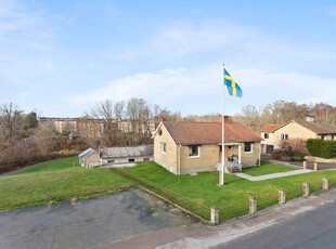 Villa till salu på Ådalsvägen 15 i Mörrum - Mäklarhuset