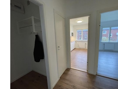 Hyr ett 2-rums lägenhet på 52 m² i Eksjö