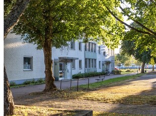 Hyr ett 3-rums lägenhet på 90 m² i Karlstad