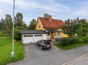 Villa till salu på Stråvägen 21 i Lycksele - Mäklarhuset