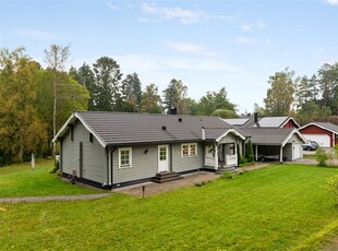 Villa till salu på Varledavägen 5 i Rånäs - Mäklarhuset