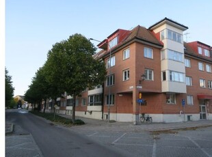 Hyr ett 2-rums lägenhet på 68 m² i Enköping