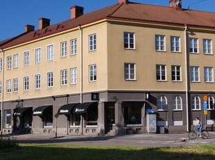 TEGELGATAN 8