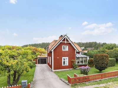 Friliggande villa - Kisa Östergötland