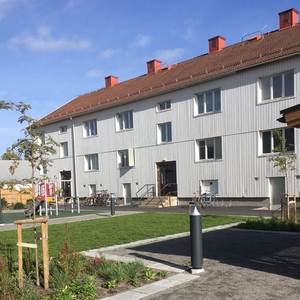 Hyr ett 2-rums lägenhet på 58 m² i Mellerud