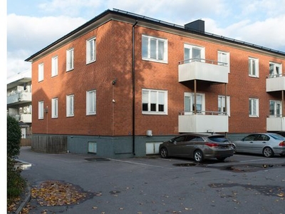 Hyr ett 2-rums lägenhet på 65 m² i Eskilstuna