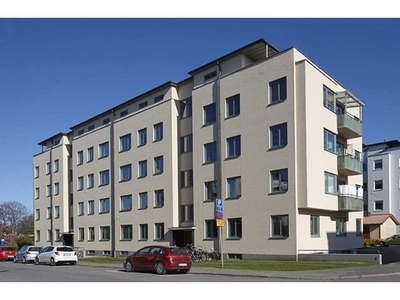 Hyr ett 4-rums lägenhet på 104 m² i Kristianstad