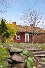 Villa till salu på Norra Vånga Storegården 1 i Kvänum - Mäklarhuset