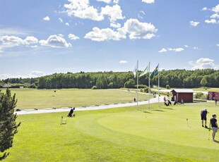 Lägenhet till salu på Vadmalsvägen 14 i Bromma - Mäklarhuset