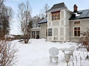 Villa till salu på Humlevägen 11 i Forshaga - Mäklarhuset