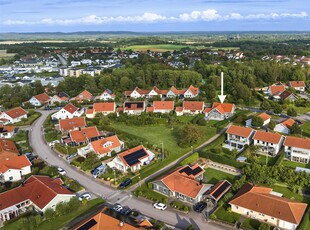 Villa till salu på Sandåsvägen 9 i Halmstad - Mäklarhuset