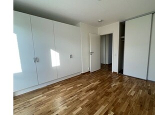 Hyr ett 4-rums lägenhet på 84 m² i Ängelholm