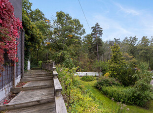 Villa till salu på Fasanvägen 31 i Segeltorp - Mäklarhuset