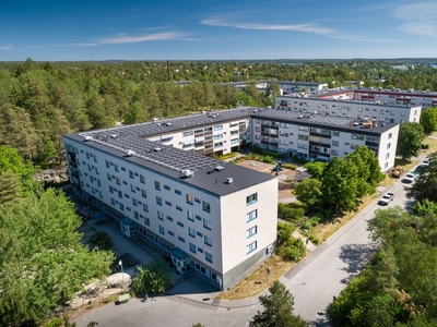 Bostadsrättslägenhet - Saltsjöbaden Stockholm