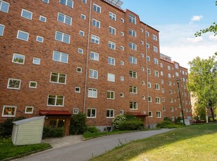 Näckrosvägen 33